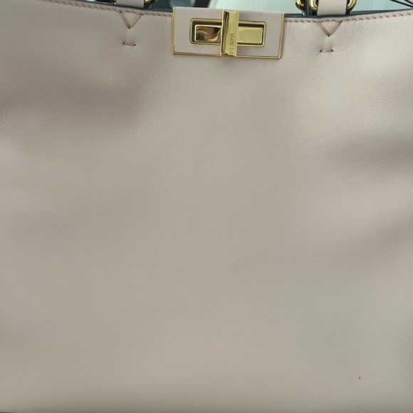 Fendi Peekaboo Medium BRAND NEW - Picture 5 of 9